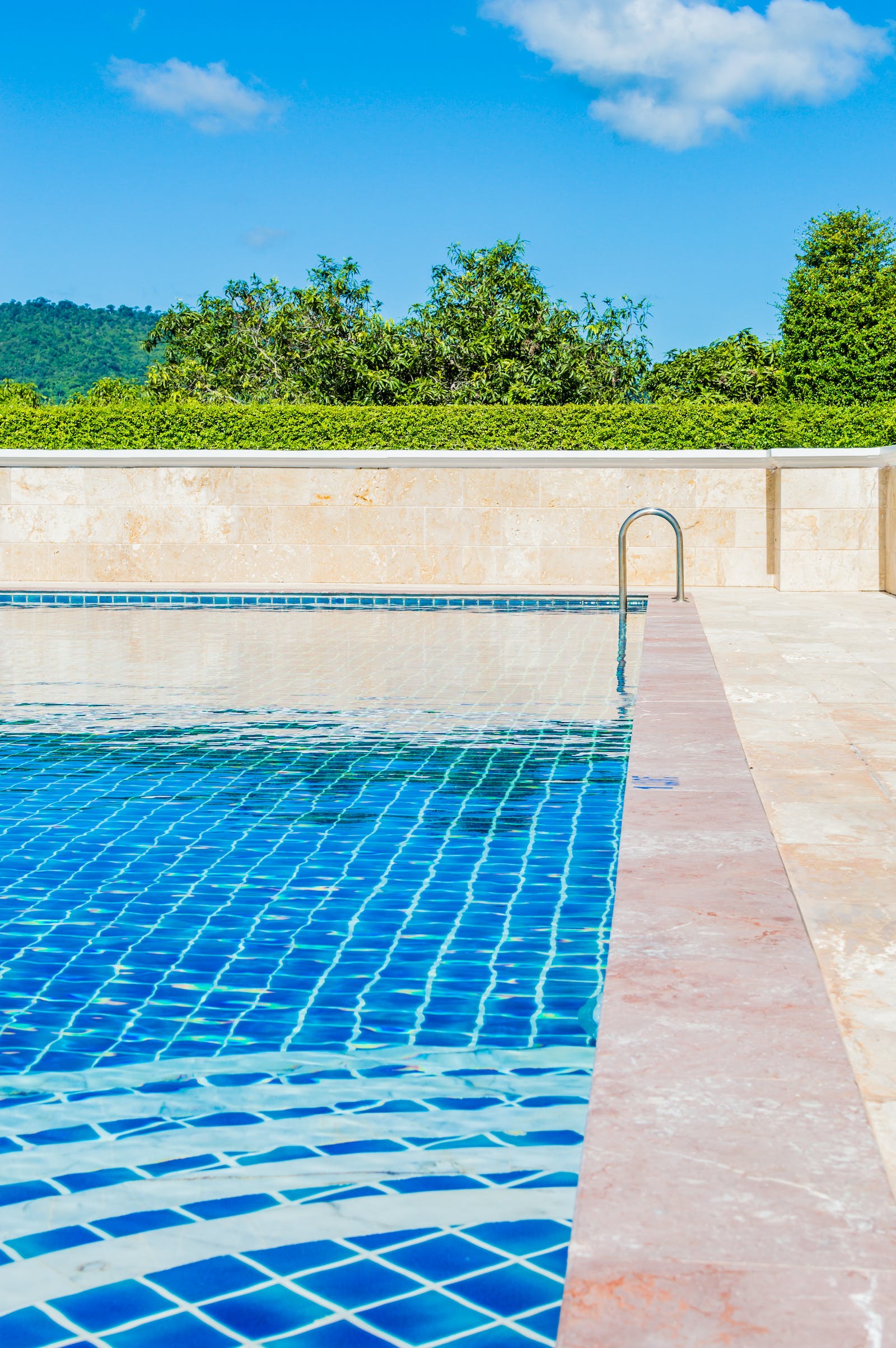 The Value of Adding a Swimming Pool to My Property?